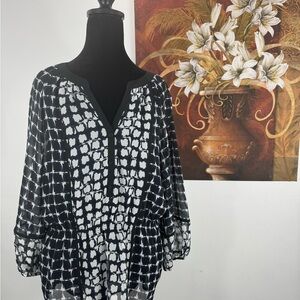 Calvin Klein Elegant Black and White Women's Top size M